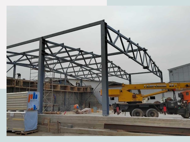 Строительство цехов в Ленинске-Кузнецком