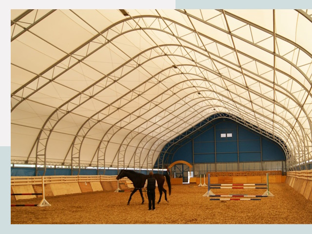 Строительство конных манежей в Ленинске-Кузнецком